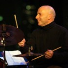 Joey Baron playing drums